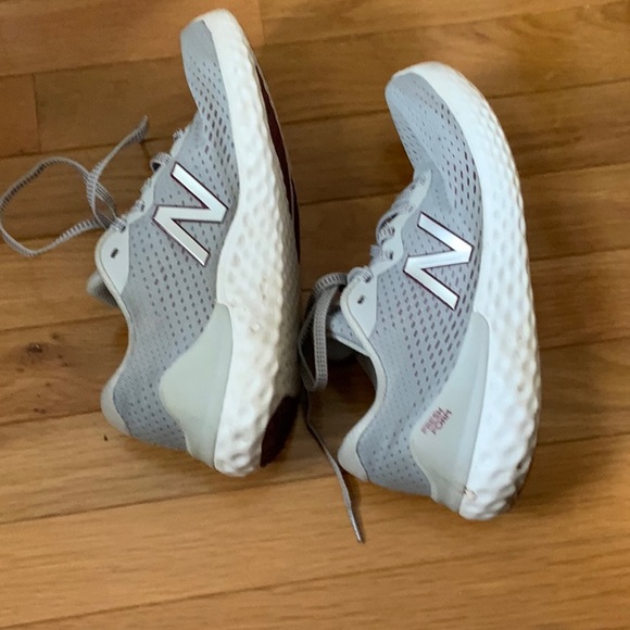 New Balance from LL Bean Walking Shoes - Picture 3 of 4